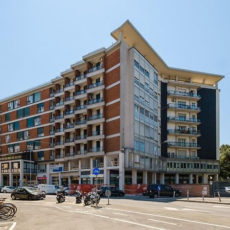Studio 24 - Holiday & Business Apartment Bologna Luaran gambar