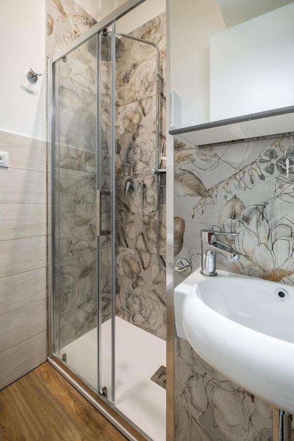 Studio 24 - Holiday & Business Apartment Bologna Luaran gambar