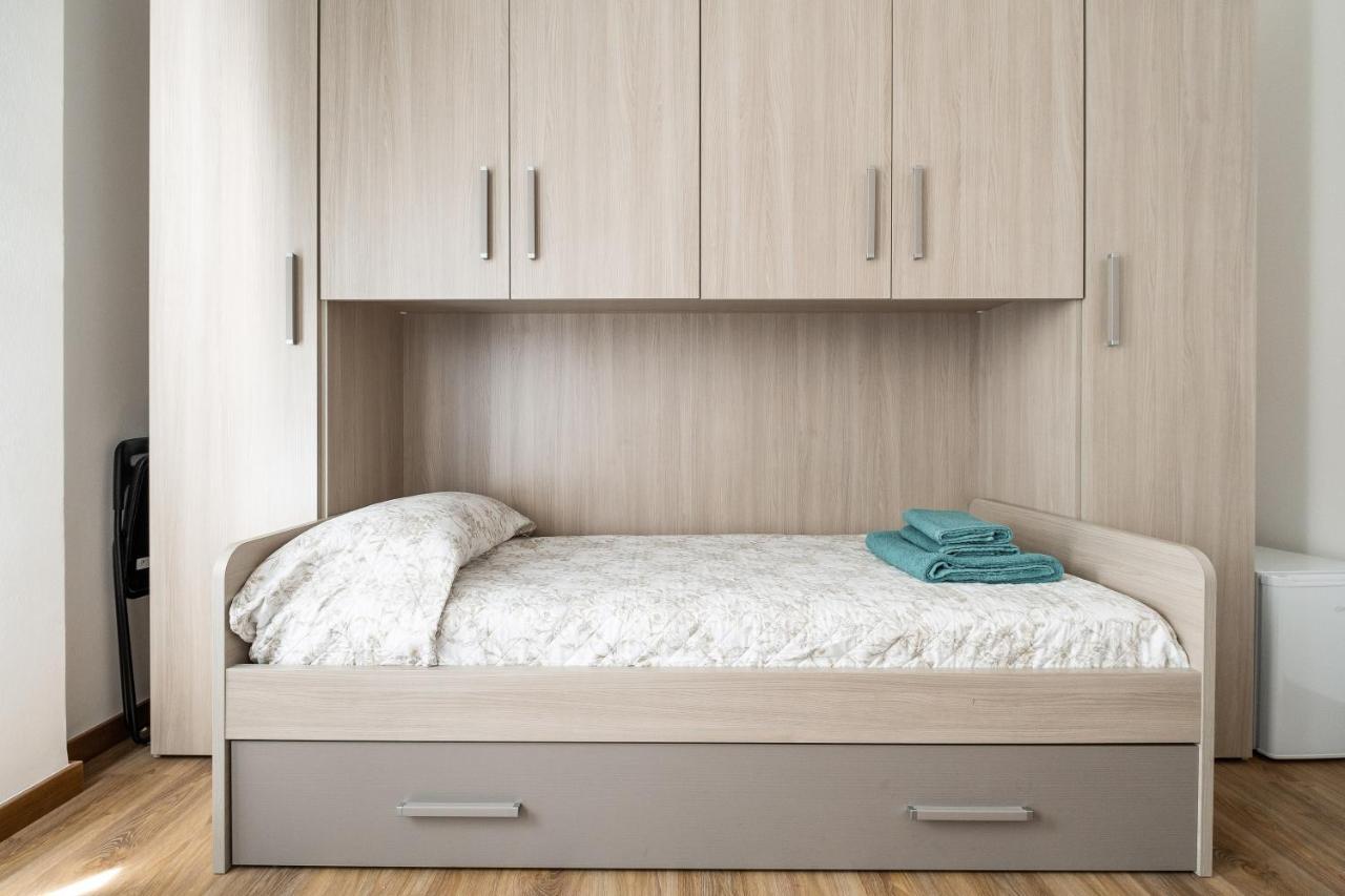 Studio 24 - Holiday & Business Apartment Bologna Luaran gambar